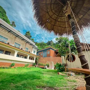 Guest house La Depa Pp House